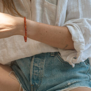 Corneliana brillante tallada